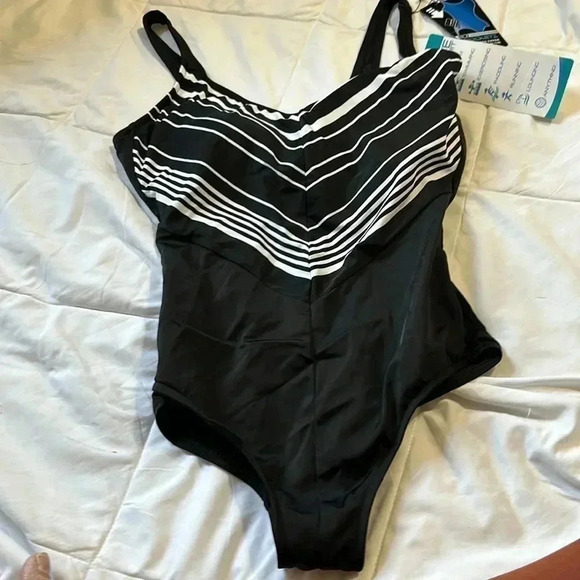 Active Spirit Pocketz shore point V neck swimsuit size 16 NWT pocket - Picture 4 of 10